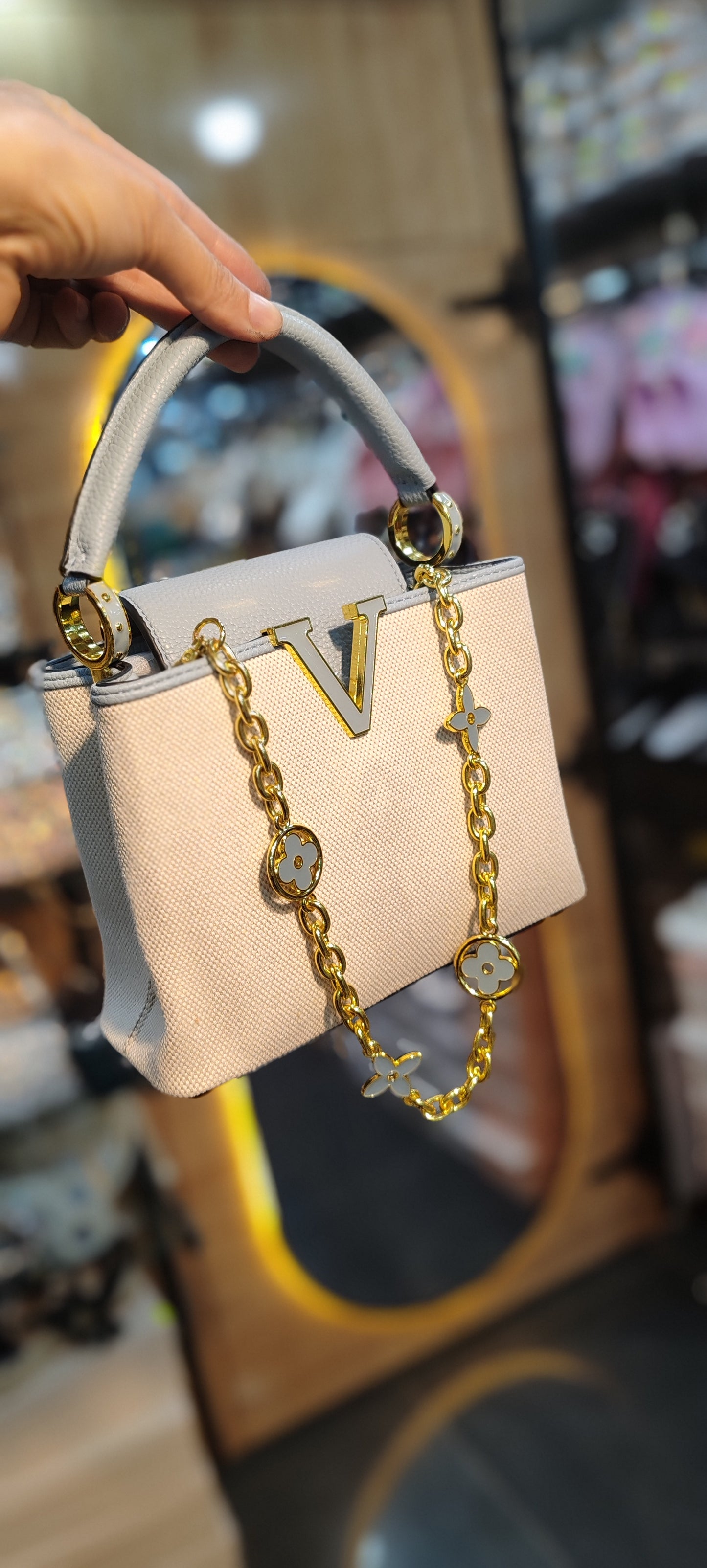 Sac à main V